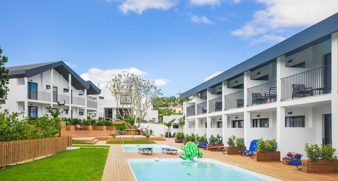 ホテル Aqua Bay Plános エクステリア 写真