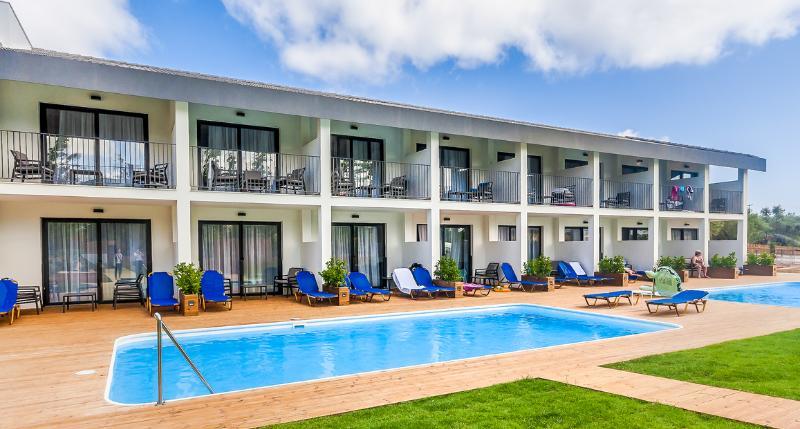 ホテル Aqua Bay Plános エクステリア 写真